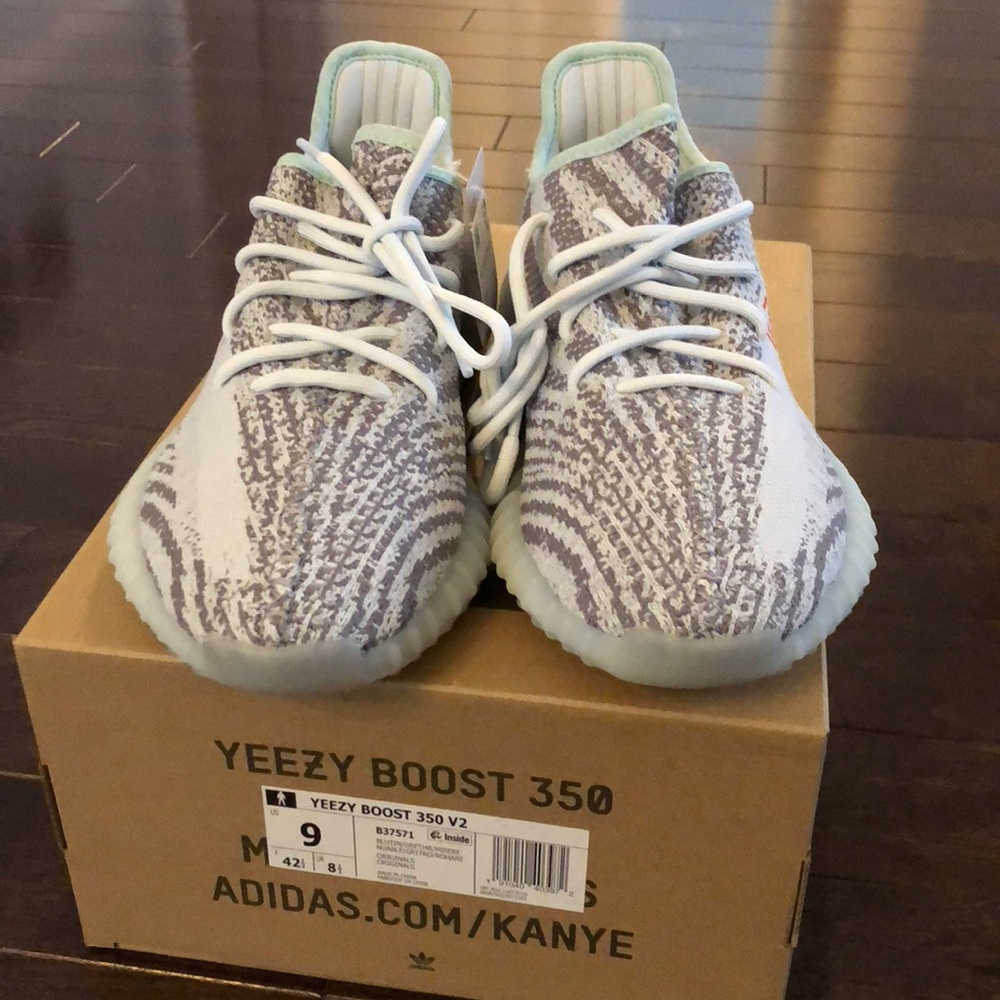 ❌SOLD❌ Yeezy Boost 350 Blue Tint - Picture 5 of 7